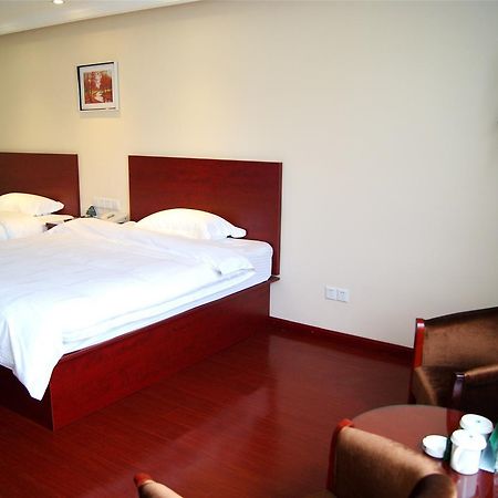 Greentree Inn High Tech Changzhi Road Subway Station Business Hotel Taiyuan  Exterior photo